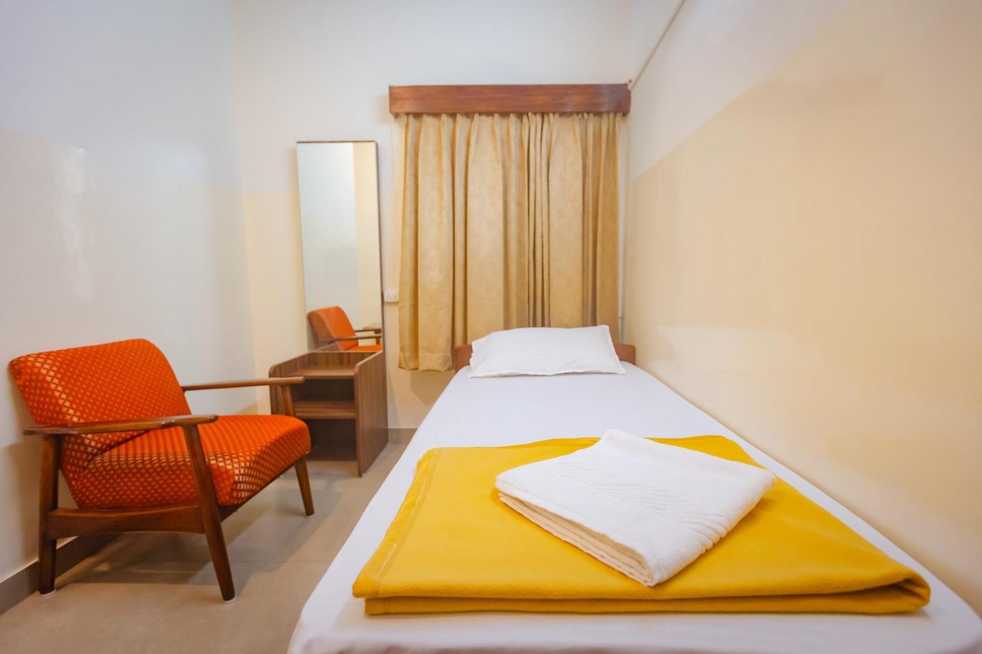 Sri Ramakrishna Hotel 벵갈루루 외부 사진